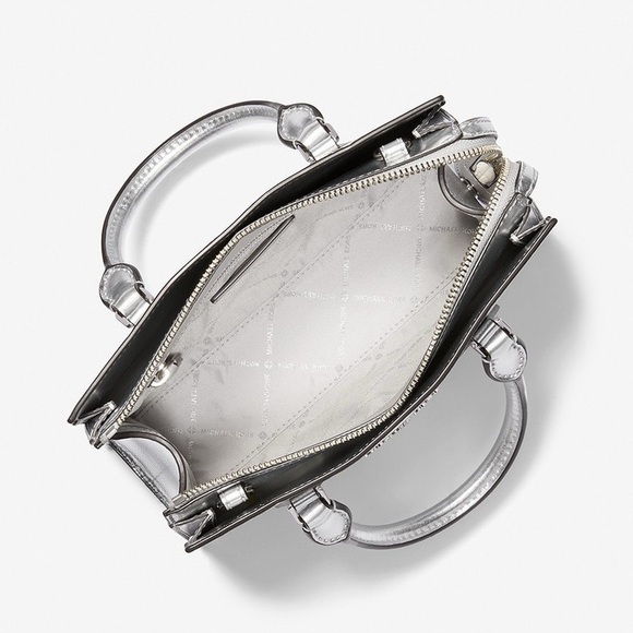 SOLD‼️Michael Kors Lizard Embossed Small Sheila
Satchel / Crossbody - Picture 4 of 9